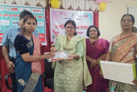 On the occasion of International Women's Day, women working under Maharashtra State AIDS Control Organization were honored in Akola. Honorable District Surgeon and Honorable Deputy Director of Health Services were present on this occasion.
