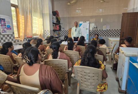 Information given to ASHA WORERS about EVTHS Program in Thane District., Information given to ASHA WORERS about EVTHS Program in Thane District.