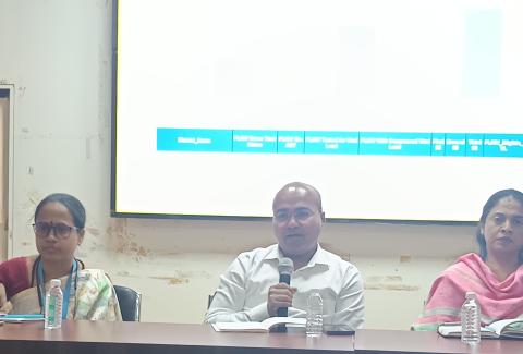 महाराष्ट्र राज्य एड्स नियंत्रण संस्थे तर्फे महाराष्ट्र राज्यातील ३४ जिल्ह्यांची आढावा बैठक महाराष्ट्र राज्य एड्स नियंत्रण संस्थे चे प्रकल्प संचालक डॉ .सुनिल भोकरे यांच्या अध्यक्षतेखाली घेण्यात आली., महाराष्ट्र राज्य एड्स नियंत्रण संस्थे तर्फे महाराष्ट्र राज्यातील ३४ जिल्ह्यांची आढावा बैठक महाराष्ट्र राज्य एड्स नियंत्रण संस्थे चे प्रकल्प संचालक डॉ .सुनिल भोकरे यांच्या अध्यक्षतेखाली घेण्यात आली.